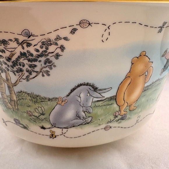 Disney Winnie The Pooh "Balloons of Cheer" Bowl - Ivory China Gold Rim 8.75x4.25 - Picture 6 of 13